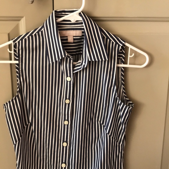 Banana Republic navy and white striped shell - Picture 4 of 4